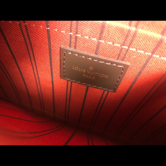 BRAND NEW Neverfull MM Damier Ebene Pouch/Wristlet - Picture 4 of 10